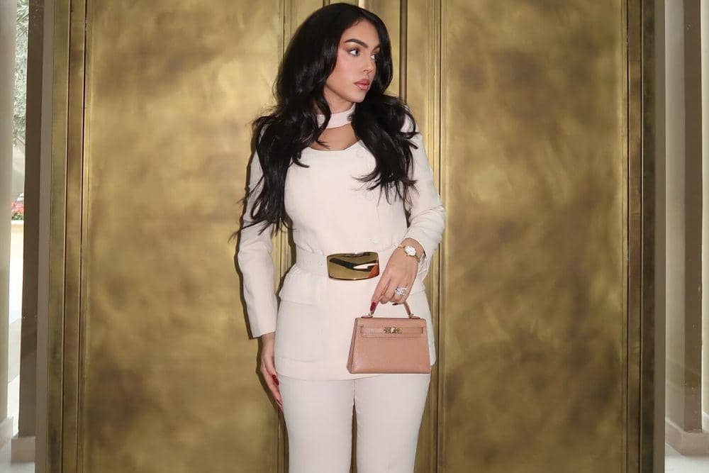 Intip Gaya Rambut Georgina Rodríguez yang Elegan dan Stunning
