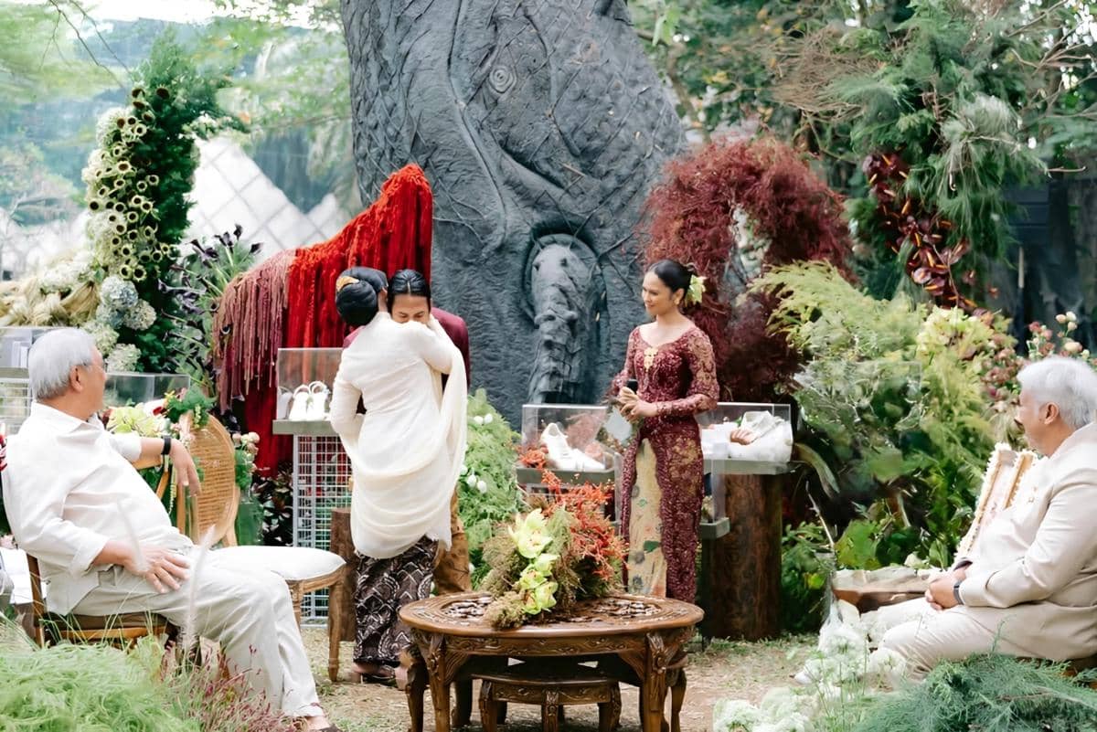 Lamaran Sean Gelael dan Hana Malasan