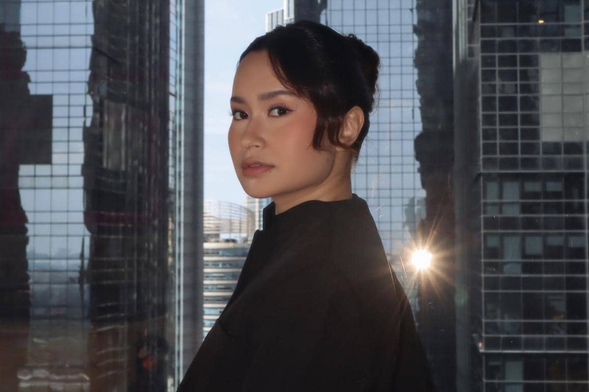 'Siti Si Vampir', Debut Film Komedi Satine Zaneta