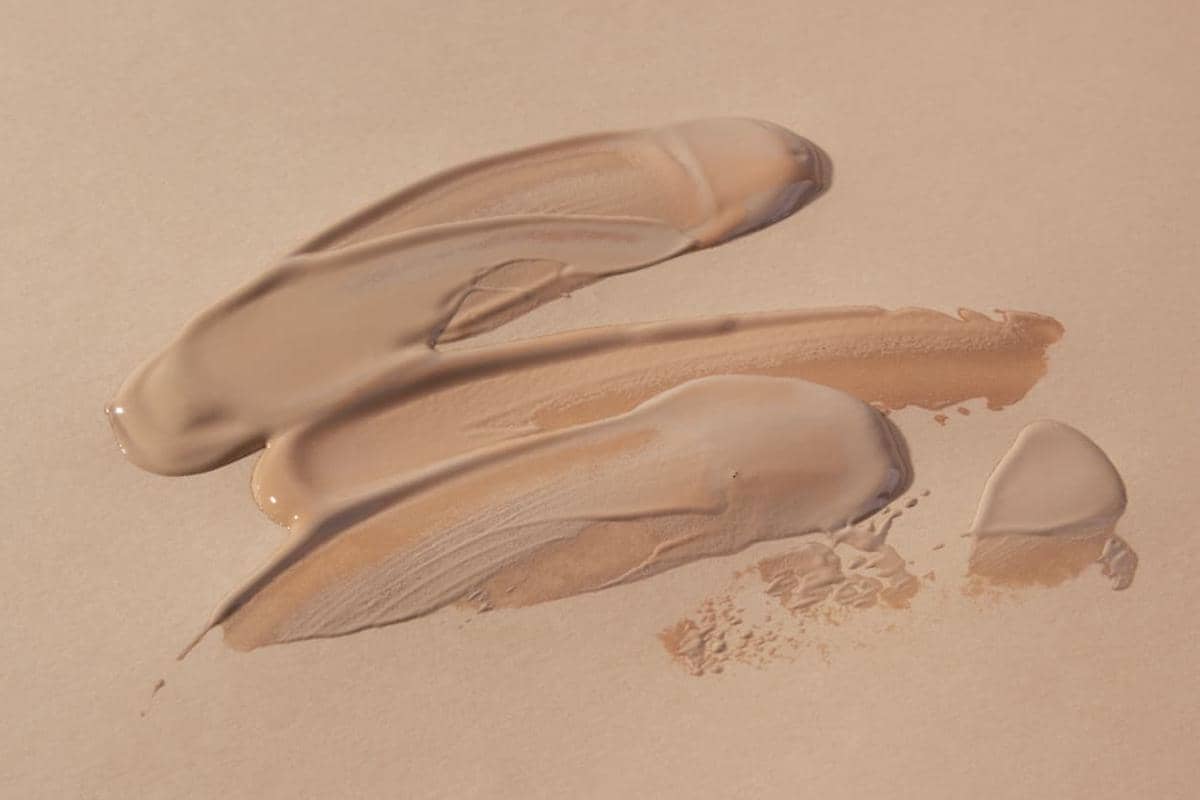 perbedaan skin tint dan tinted sunscreen