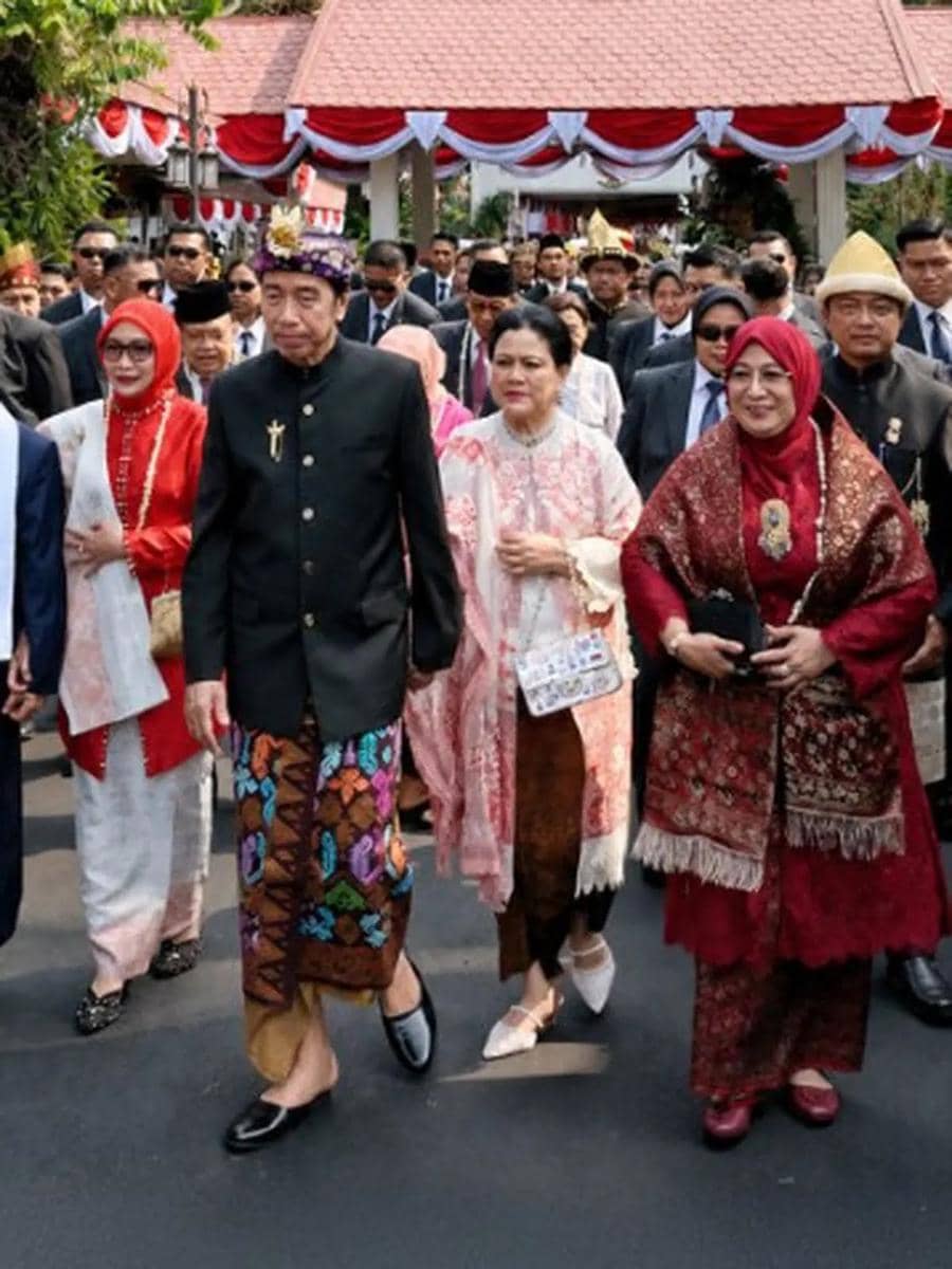 tas Chanel Iriana Jokowi di HUT ke-81 RI