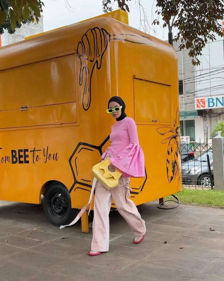 ide colorful outfit wanita