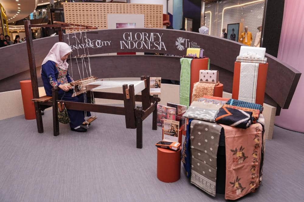 Melihat Keindahan Tenun Nusantara di Weaving Archipelago Senayan City