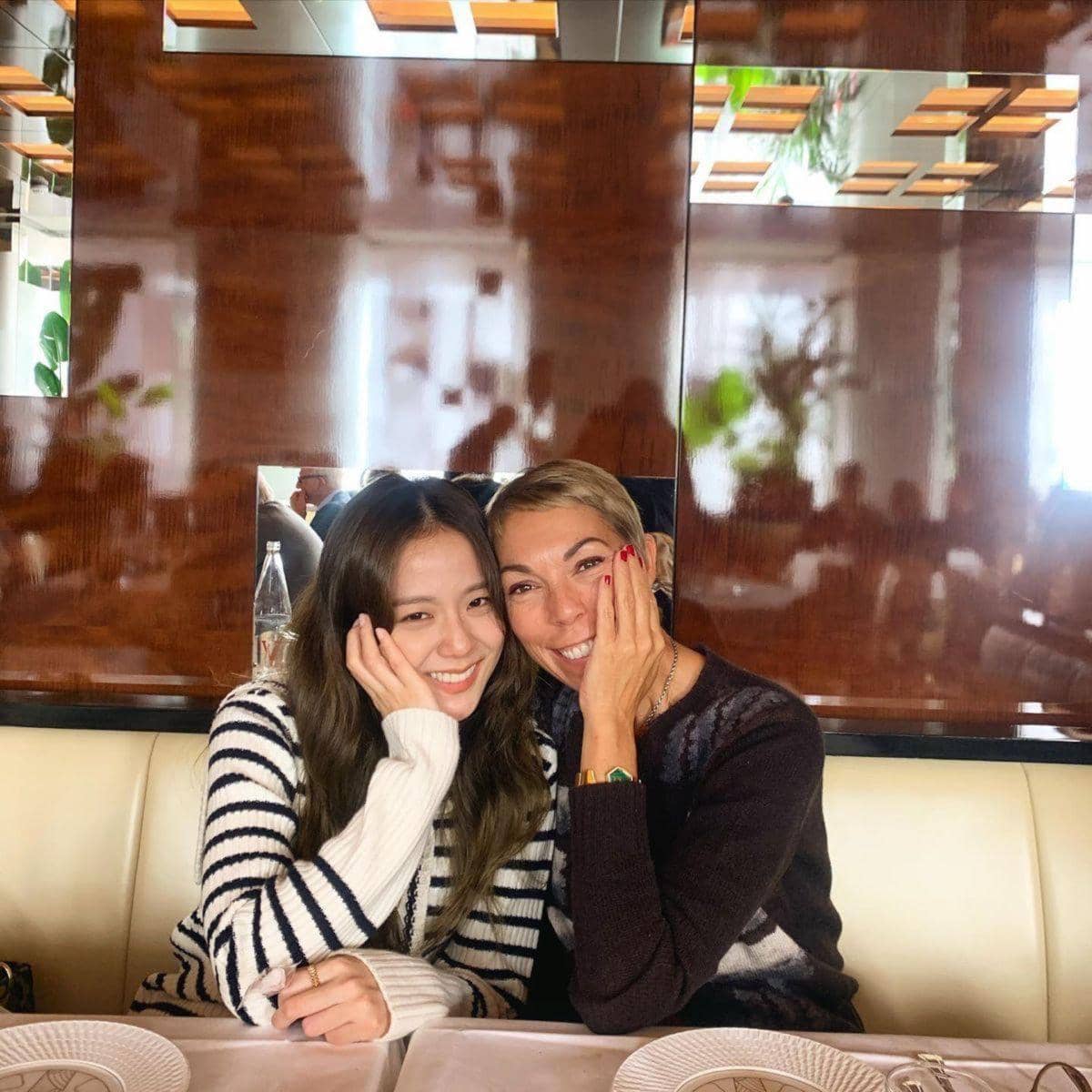 Jisoo 'BLACKPINK' dan Mathilde Favier
