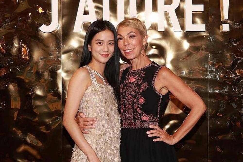 Bersahabat, Ini 9 Potret Kenangan Jisoo 'BLACKPINK' dan Mathilde Favier