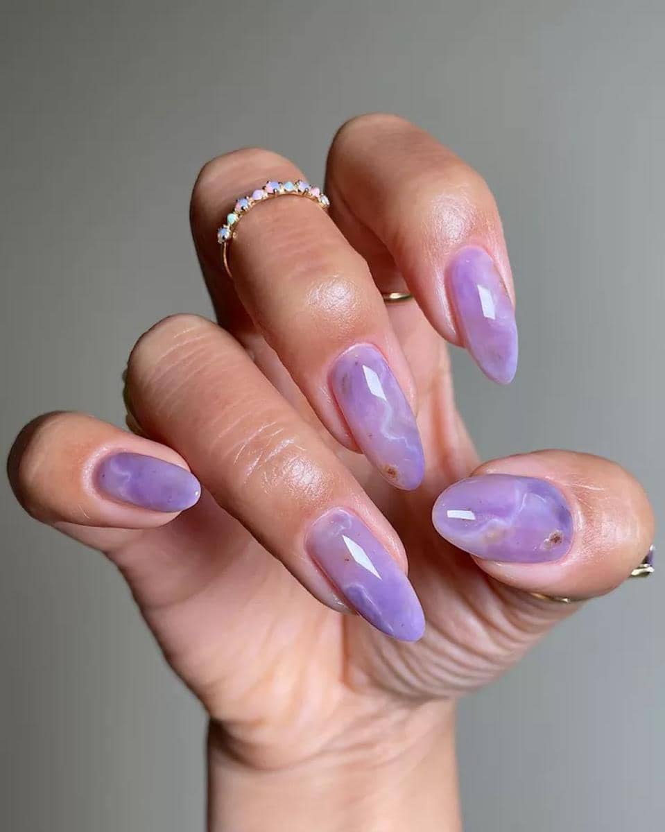 Inspirasi Nail Art Warna Lavender