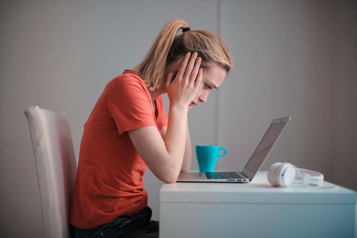 Ilustrasi women stress 