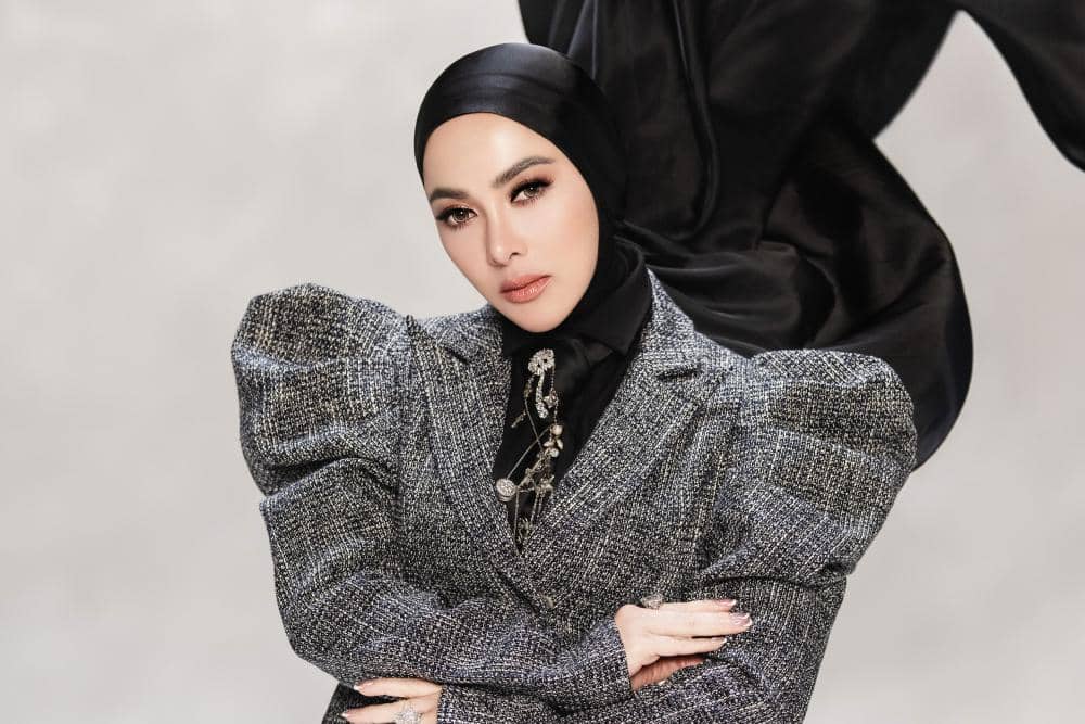 Comeback di TV dan Rilis Single, ini 8 Lagu Terbaik Syahrini
