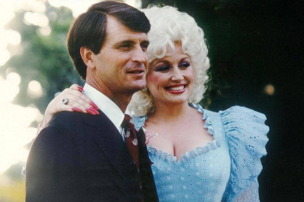 Kisah Cinta Dolly Parton dan Carl Dean