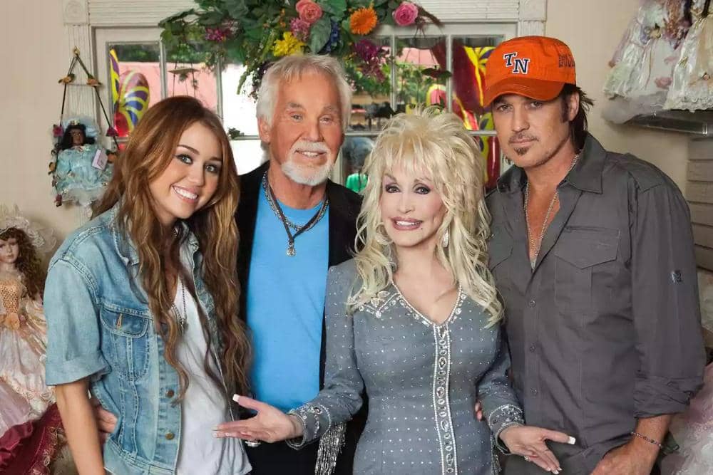 Miley Cyrus dan Dolly Parton