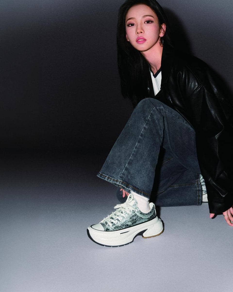 dok. Converse