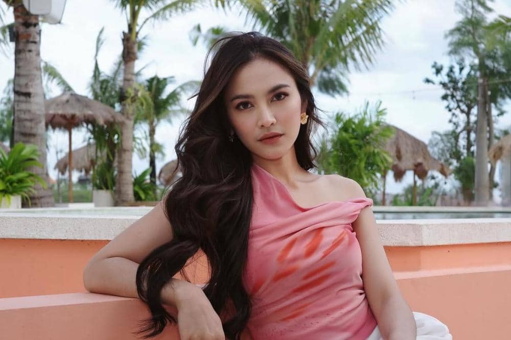 10 Lagu Mahalini tentang Cinta dan Patah Hati, Relate Banget!