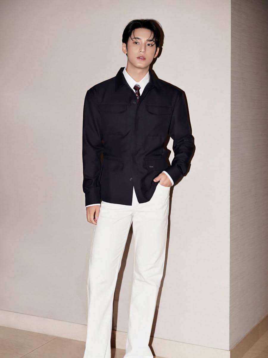 MINGYU GEETING READY - @min9yu_k (1).jpg