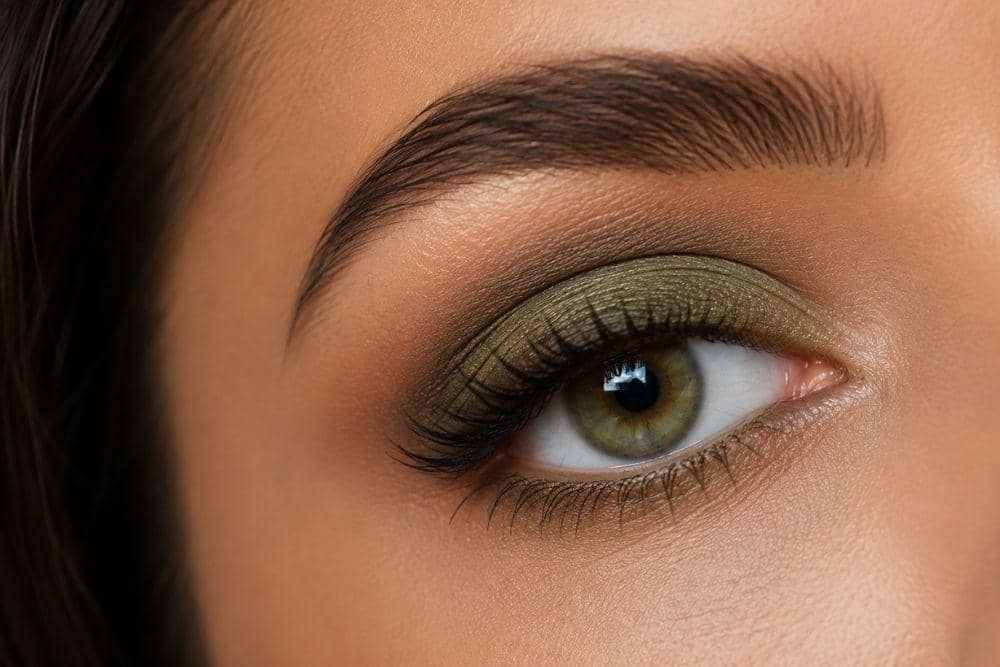 Warna eyeshadow yang cocok untuk kulit olive