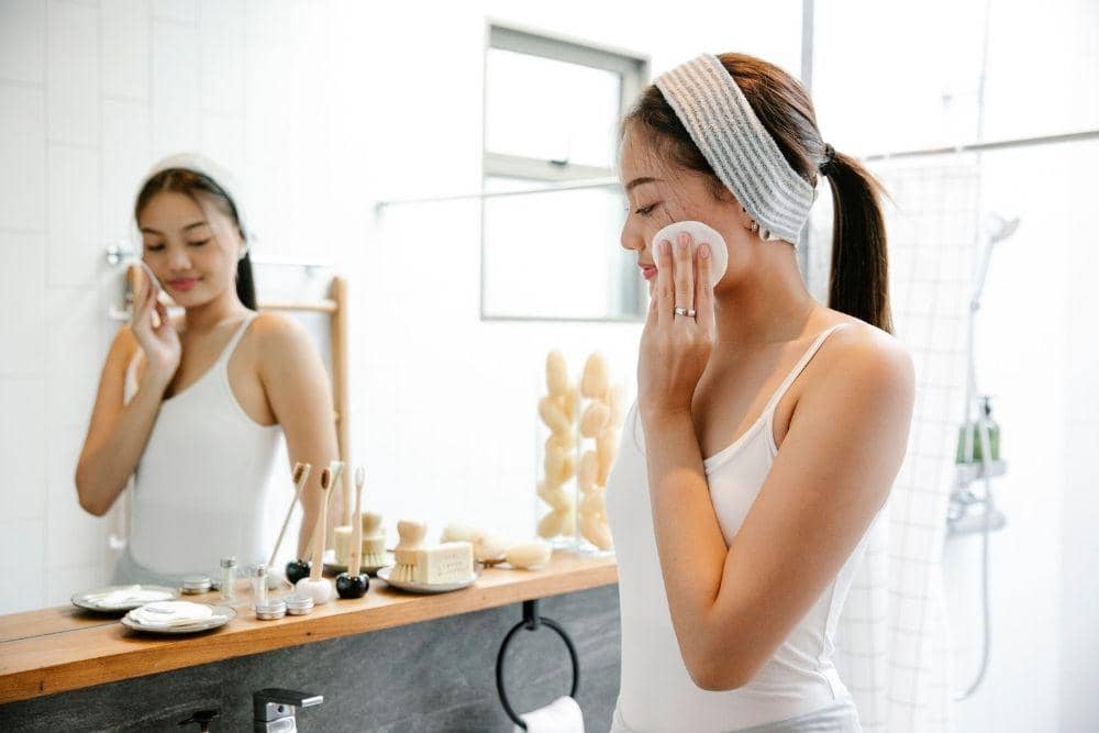 Double Cleansing untuk Kulit Berminyak dan Berjerawat