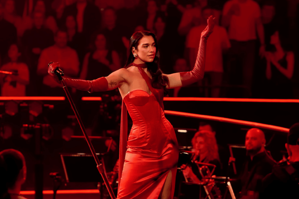 Lirik dan Makna Lagu “Training Season” Dua Lipa