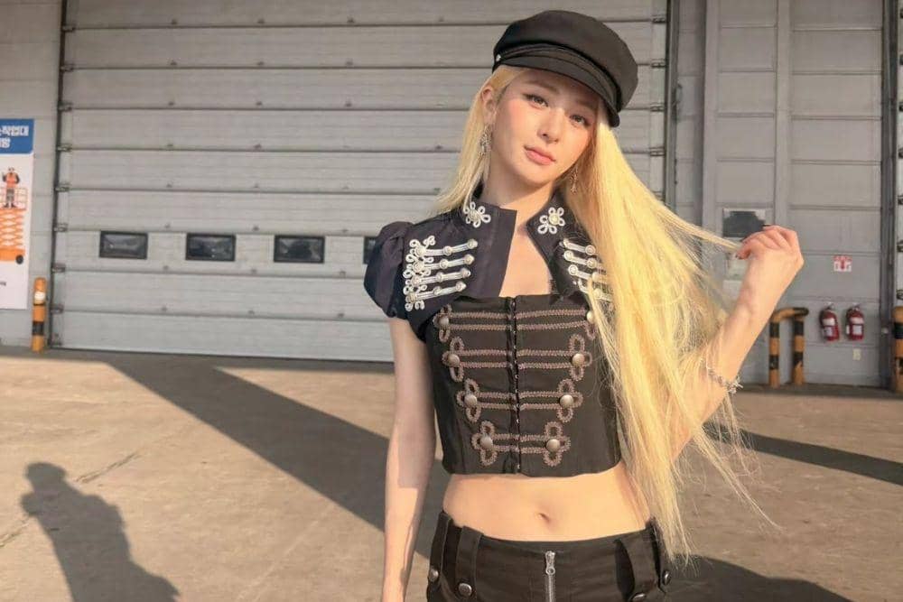 Deretan Warna Rambut Nyentrik a la Huh Yunjin 'LE SSERAFIM'