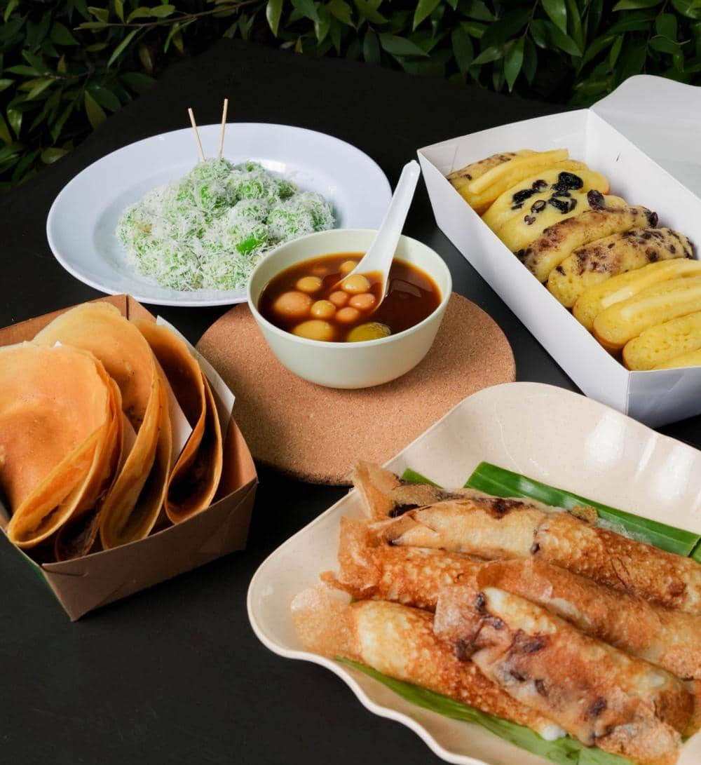 Kuliner Legendaris (Klepon Gianyar, Leker Gajahan Solo, Serabi Notosuman Ny.jpg