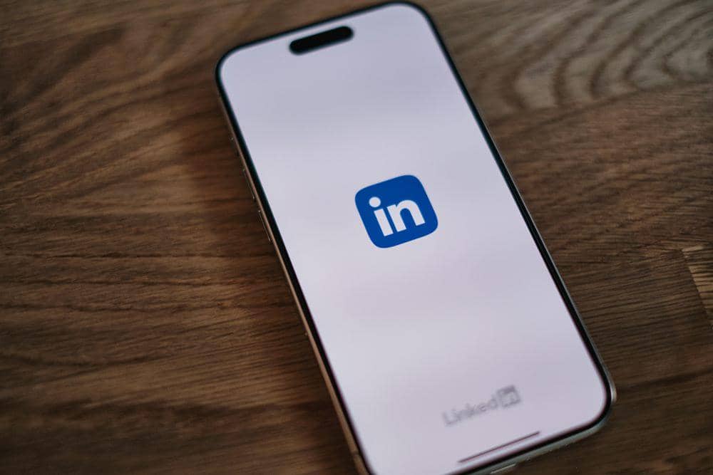 Cara Menghilangkan Open to Work di LinkedIn