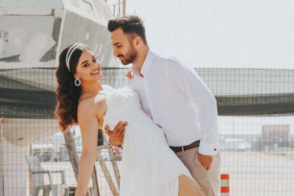 8 Kelebihan dan Kekurangan Menikah dengan Pasangan Posesif