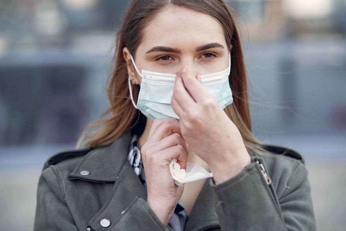 5 Beauty Item yang Bisa Disiapkan saat Beraktivitas di Tengah Paparan Abu Vulkanik