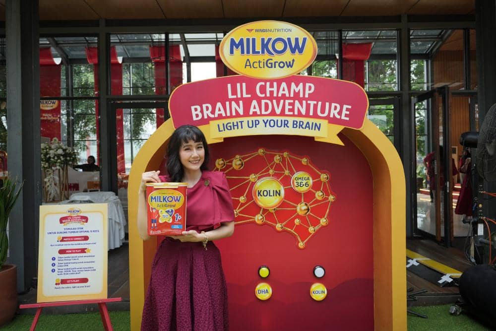 Opsi 2 - Ardina Rasti, Brand Ambassador MILKOW ActiGrow.JPG