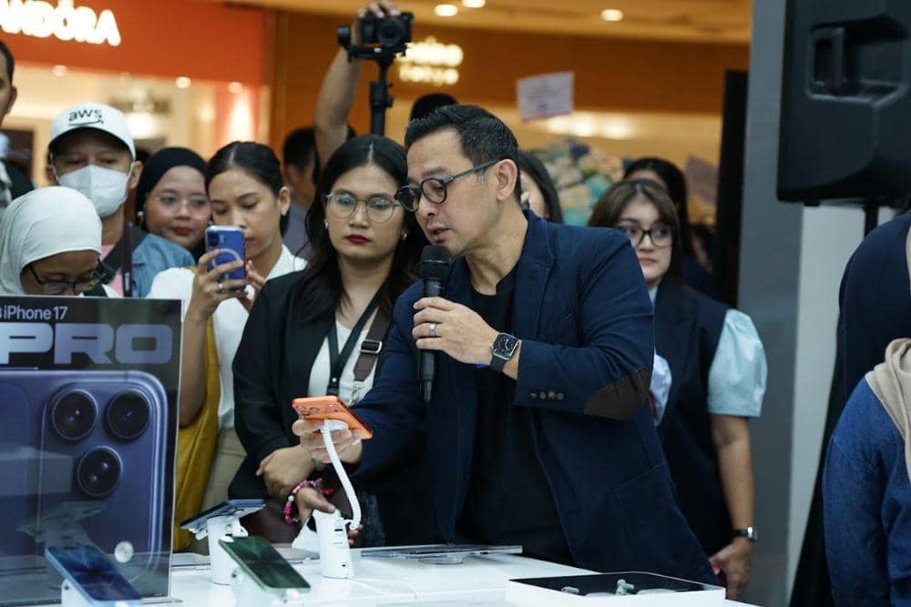 Alvin Harirahardjo selaku Retail Director of PT Global Astha Niaga Menjelaskan Terkait  hello Store Sebagai Tempat untuk Connect, Learn, Cre