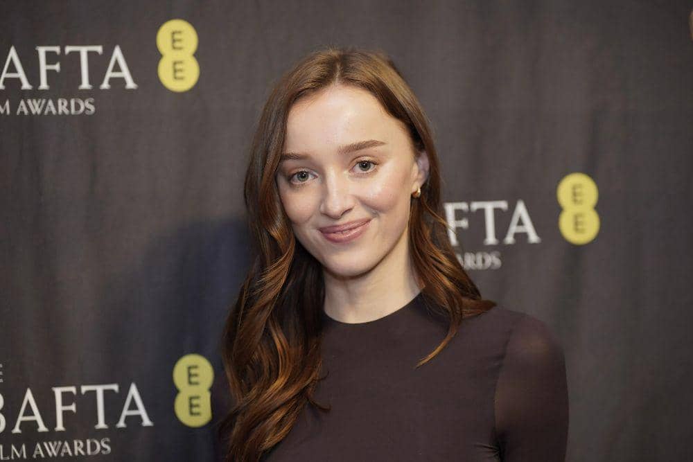 Profil Phoebe Dynevor
