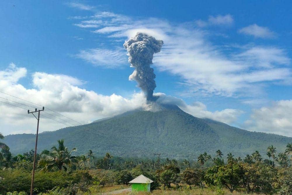 Gunung Berapi yang level siaga
