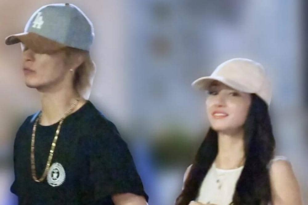 Erika Sawajiri dan Hashimoto Ryosuke
