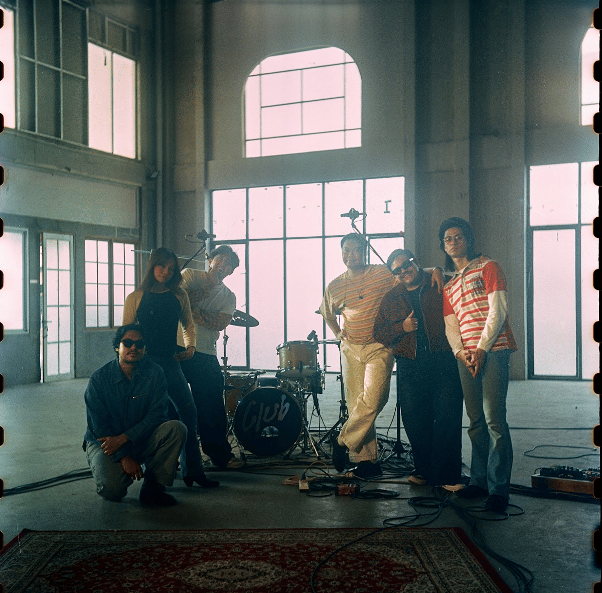 Reality Club mengabadikan energi dan spontanitas album keempat melalui “Who Knows Where Life Will Take You? | Live Session”.