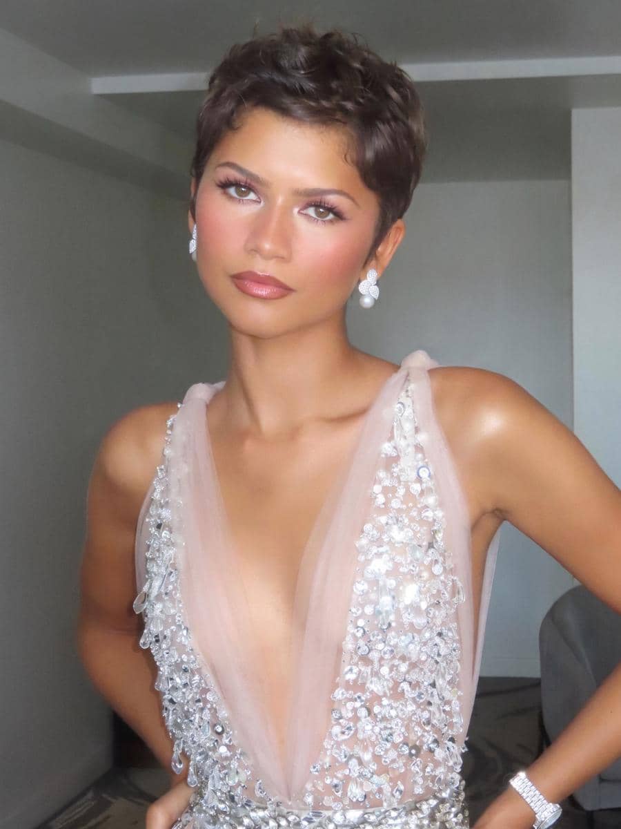 gaya makeup & rambut terbaik Emmy Awards 2026