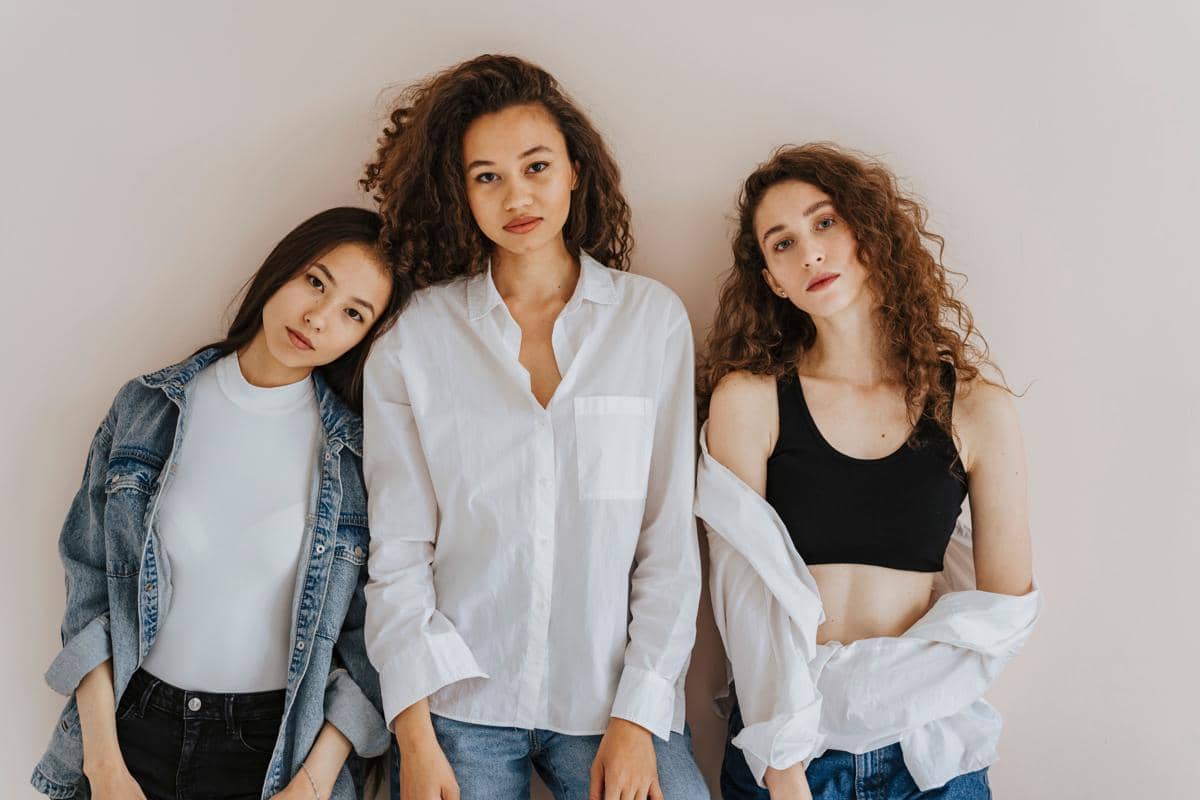 5 Cara Menentukan Fashion Essentials Sesuai Personal Style