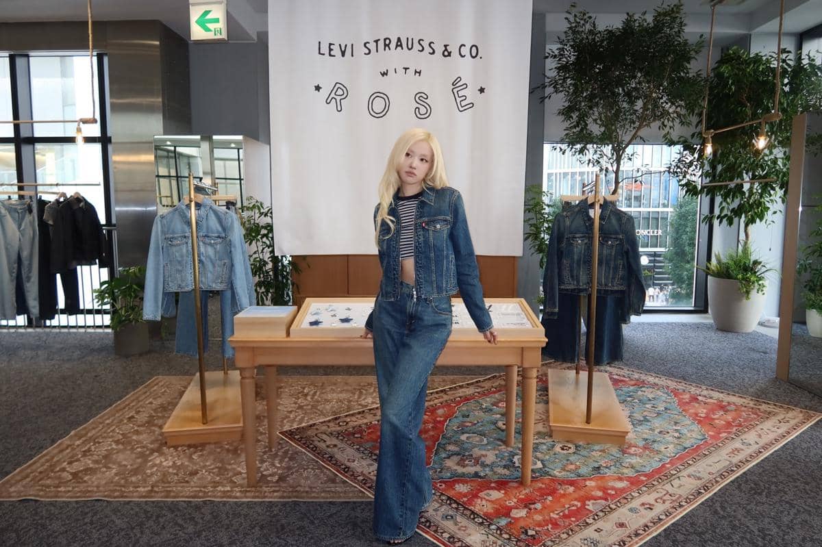 Kolaborasi Baru Levi’s® x ROSÉ Rilis Denim yang Bisa Dikustom