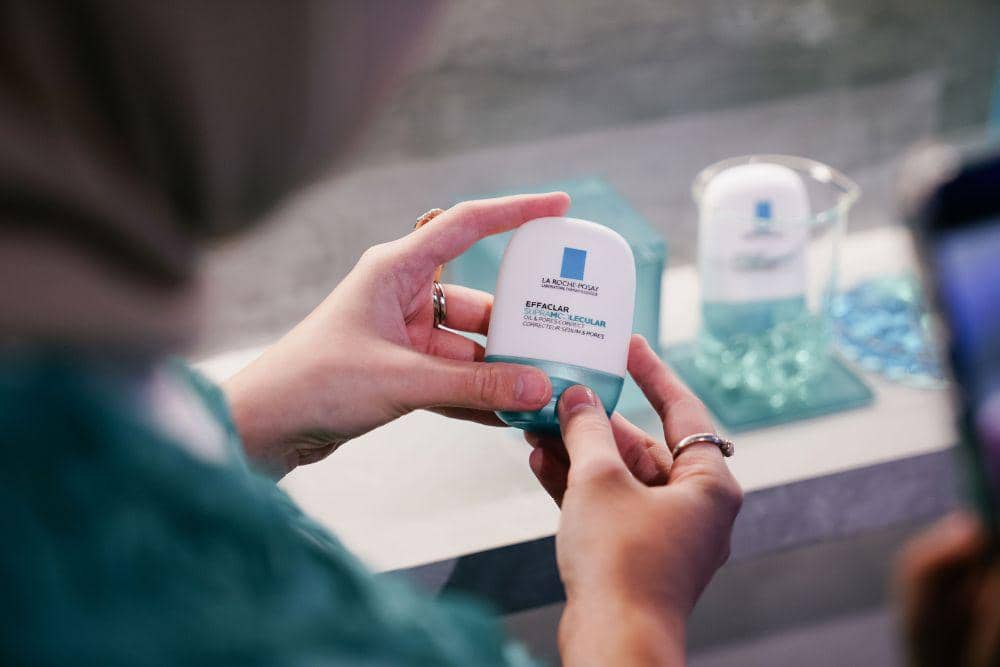 Cara Atasi Wajah Berminyak dan Pori-Pori Besar dari La Roche-Posay Effaclar Supramolecular