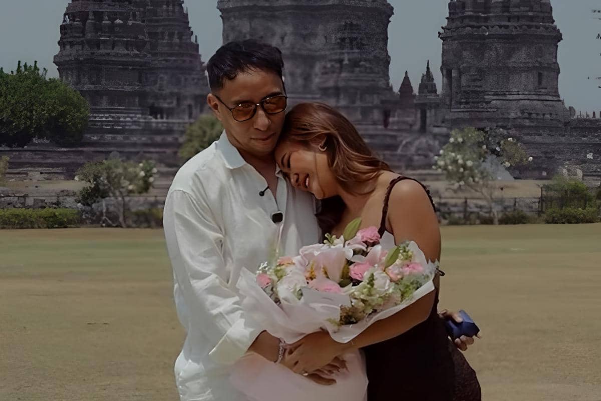 Kisah Cinta Marion Jola dan Dennis Talakua