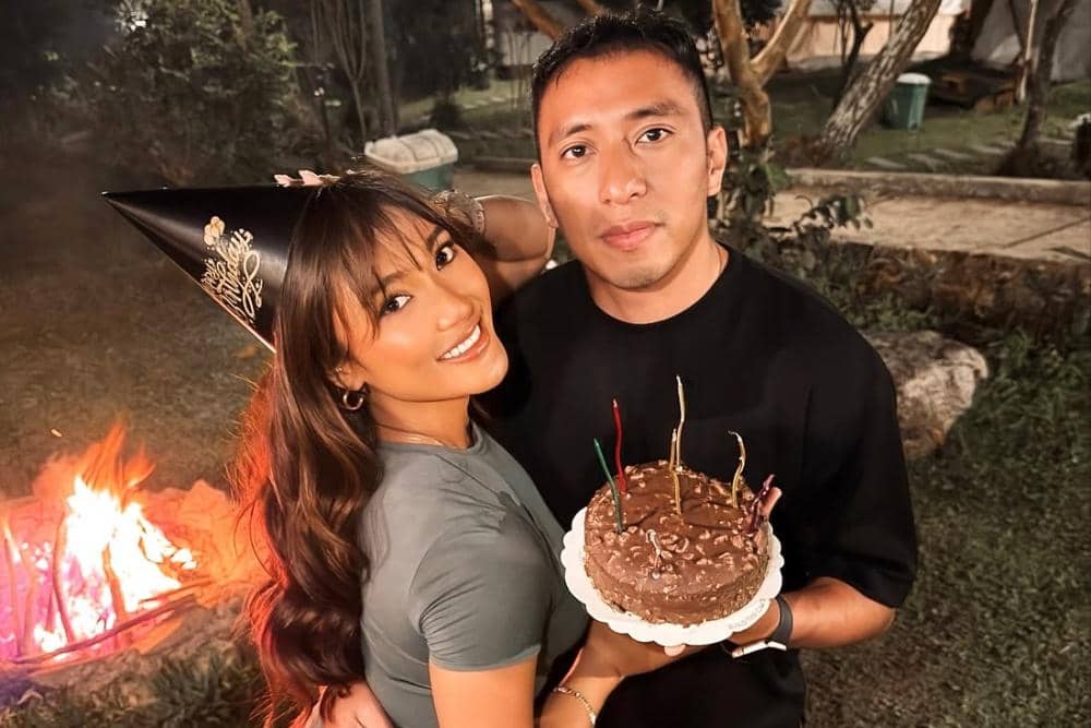 Kisah Cinta Marion Jola dan Dennis Talakua