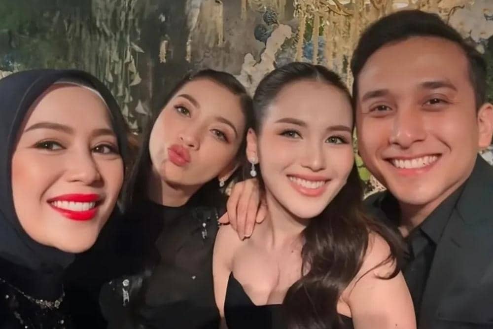 Tamu Artis di Resepsi Andre Taulany dan Amanda