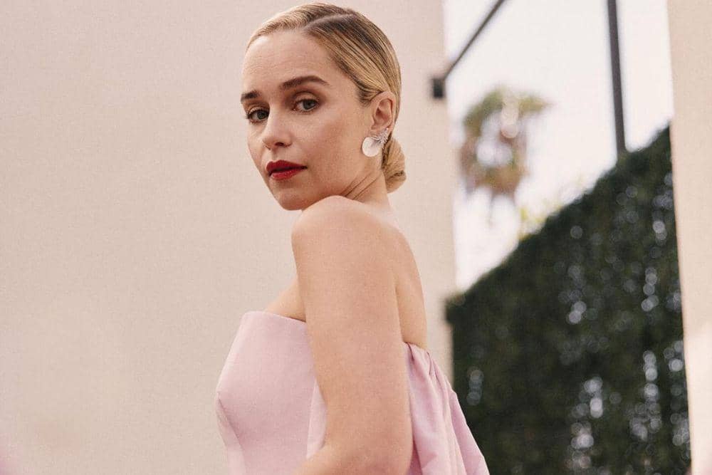 Deretan Hair Look Emilia Clarke yang Fresh dan Stunning