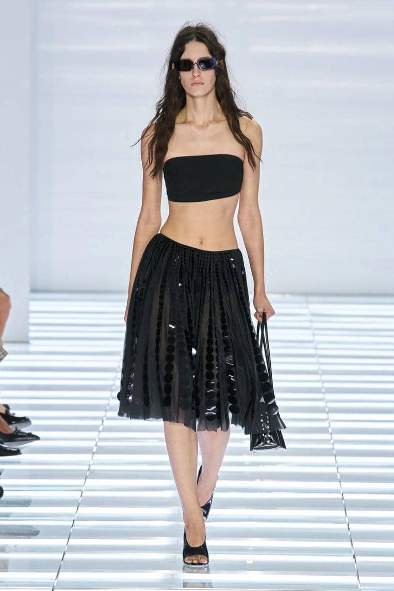 00045-prada-spring-2027-ready-to-wear-credit-gorunway.jpeg