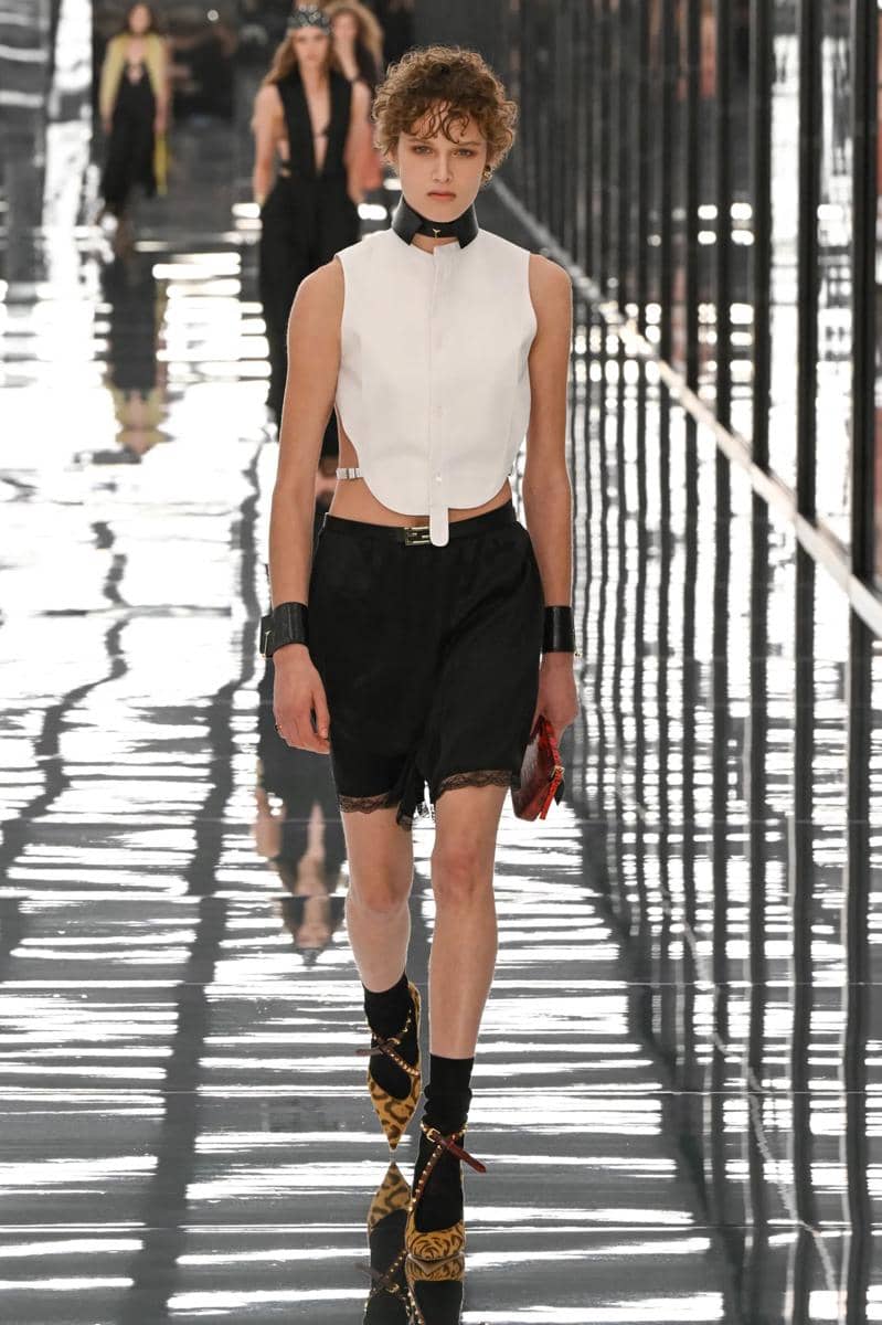 fendi-ss27-rtw-mfw-r-gg-0037.jpg