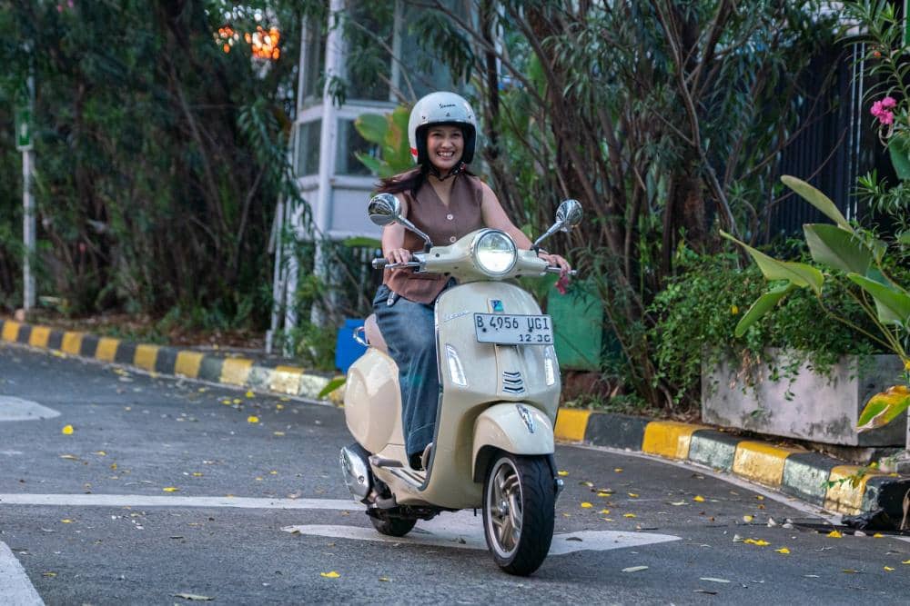 46 - Mall Exhibition PIM 2 (Vespa LX).JPG