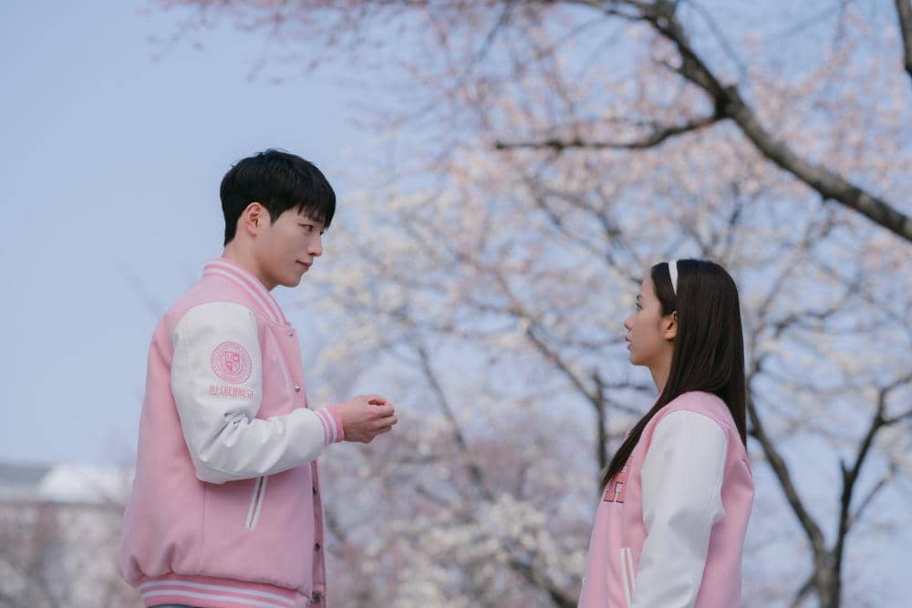 Jisoo 'BLACKPINK' dan Seo Kang Joon 