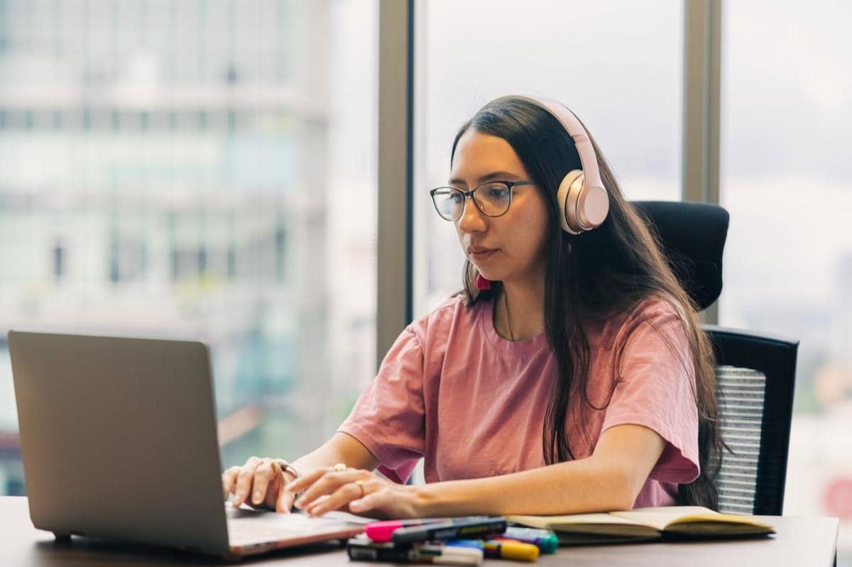 Prompt AI untuk fresh graduate mencari kerja