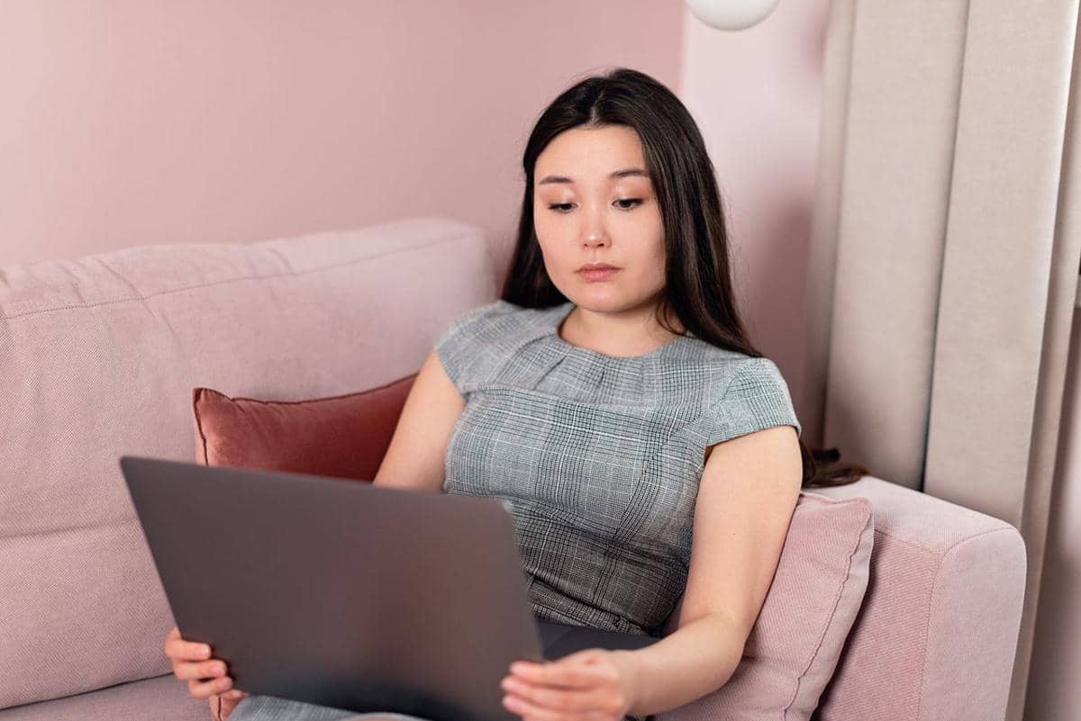 Prompt AI untuk fresh graduate mencari kerja