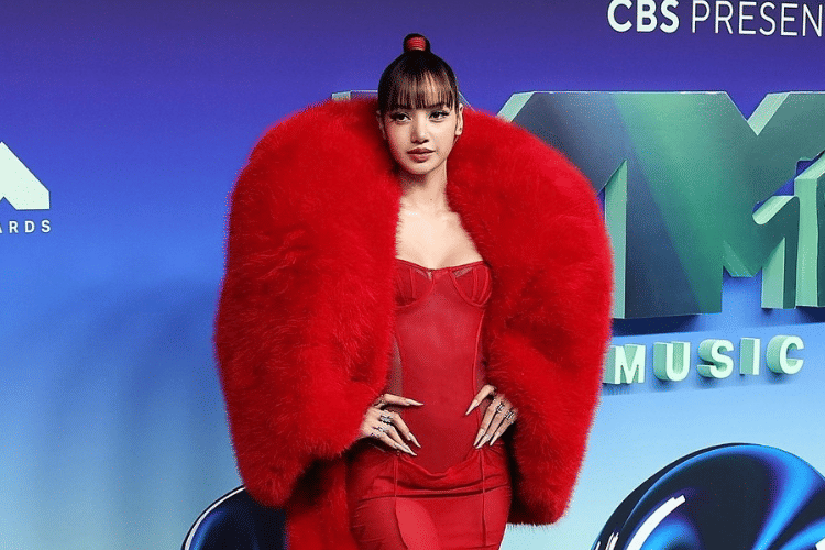 Gaya Terbaik Para Seleb di MTV VMAs 2026, Taylor Swift hingga LISA