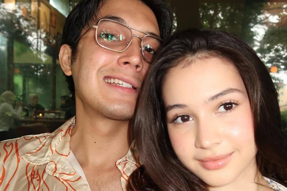 Sandrinna Michelle dan Junior Robert