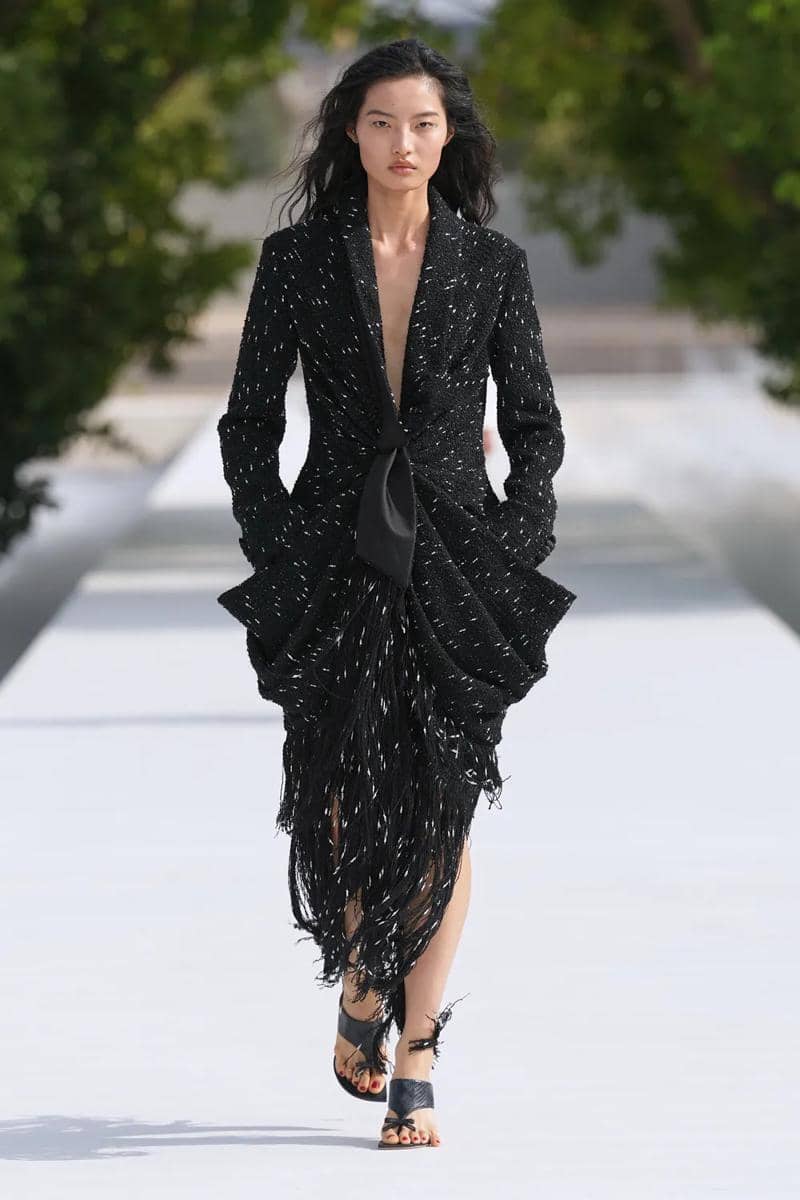 dior-spring-2027-12.jpg