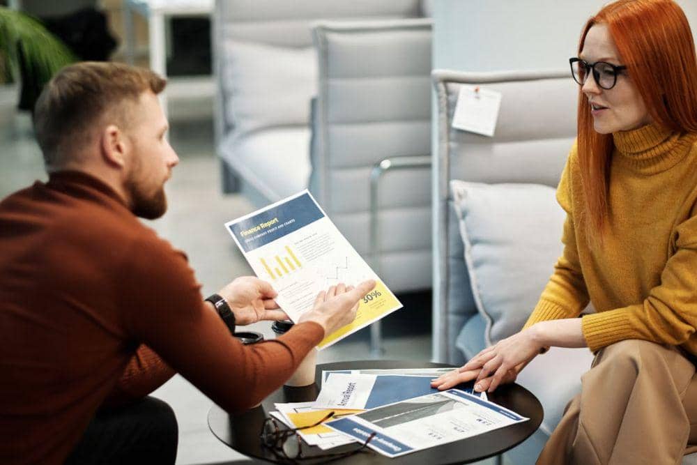 Biar Nggak Makan Hati, Ini 7 Cara Menghadapi Rekan Kerja yang Bossy!