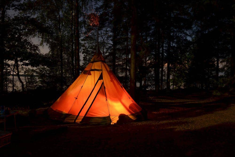 Tips Menentukan Posisi Tenda Saat Berkemah